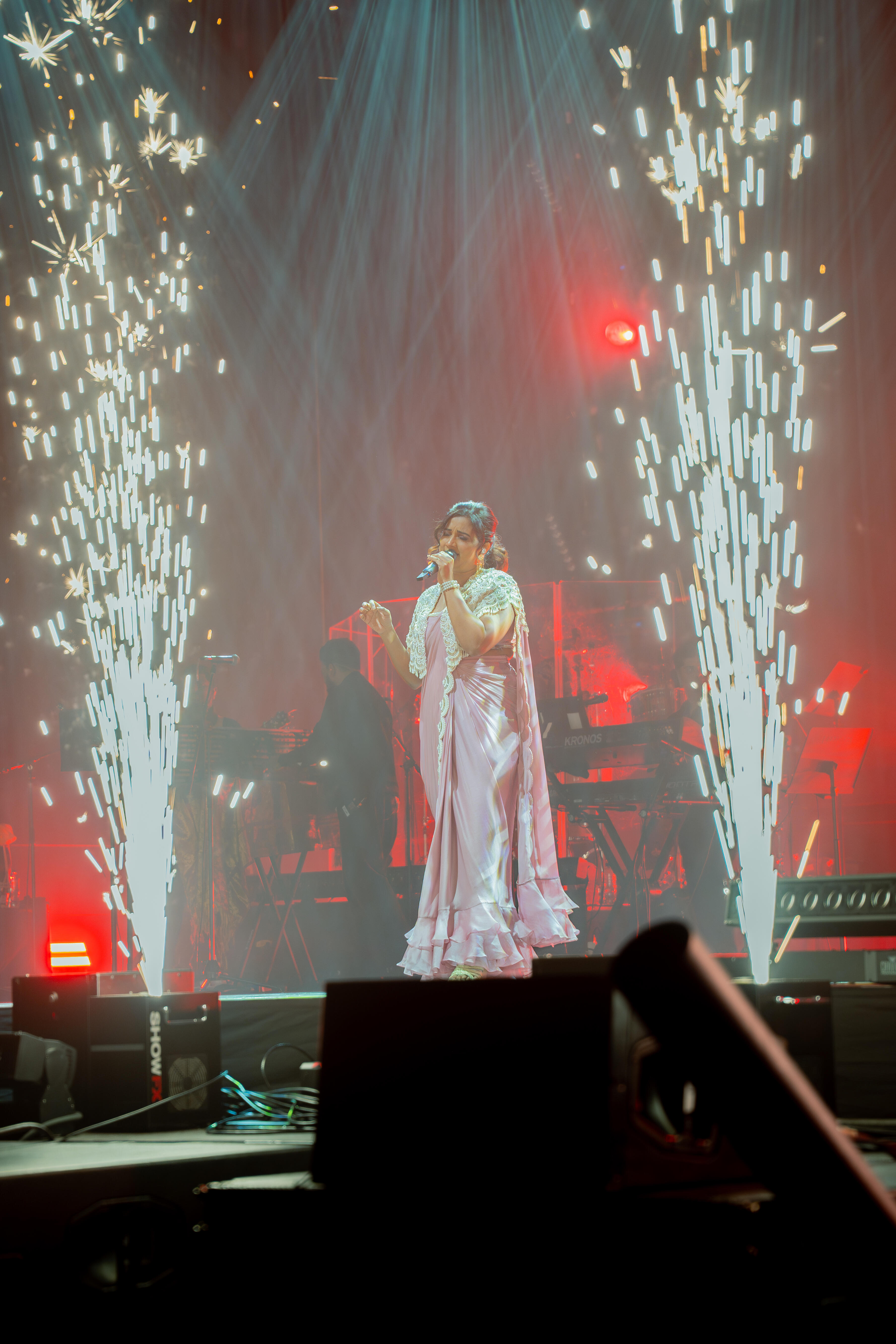 SHREYA GHOSHAL photo 1